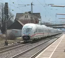 403 019-3  Duisburg  und 403 ___-_ am 10.03.2013 als ICE 106 von Basel nach K�ln Hbf und Dortmund Hbf. Hier passiert die Doppeleinheit den Bahnhof Orschweier.