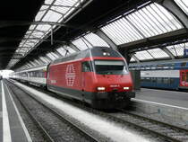 SBB - 460 007-8 im Hauptbahnhof Z�rich am 18.03.2013