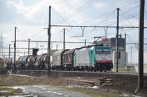 NMBS hle 2808 mit gemischtem G�terzug, Antwerpen-Luchtbal 14/03/2013 

