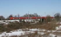 24.3.2013 Karower Kreuz. RE 3 nach Elsterwerda �berquert das Abzweiggleis zum westlichen Berliner Aussenring