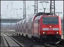 146 242 als RE aus W�rzburg nach Frankfurt am 24.03.13 in Hanau