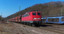 Einheits E Lok vorne - Neubaulok hinten - 

Der Kohlependel zwischen dem Bergwerk Ensdorf und ehemaligen Bergwerk in G�ttelborn mit Anschlu� an das Kraftwerk Weiher in Quierschied.

Vorne die Alte Dame 139 554-0 und als Schublok hinten das junge Fohlen E 186 337-2

Durchfahrt V�lklingen Luisenthal am 01.03.2012, KBS 685