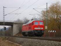 232 117-2 musste am 02.04.13 mit einem Hilfszug nahe K�ps anr�cken. Da sich dort eine 294 auf Abwegen befand. Hier nachdem sie den Hilfswagen abstellte.