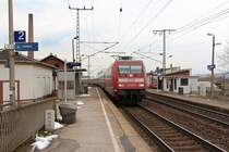 101 033-9 ist am 02.04.13 mit ihrem IC auf dem Weg zum Dresdener Hbf. Aufgenommen in Dresden-Cotta.