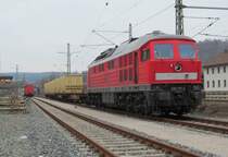 232 117-2 steht am 02. April 2013 mit der Kronacher �bergabe auf Gleis 5 im Bahnhof Kronach.