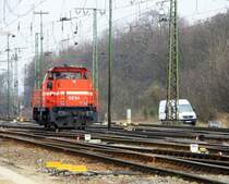 Ein Naschschuss von der DE94 von der HGK f�hrt als Lokzug aus K�ln-Gremberg in Richtung K�ln-S�d bei Wolken am 3.4.2013.