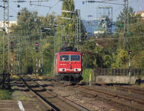 155 110-0 vor Bergwerk Ensdorf - 

Im Jahr 2010 wird im Bergwerk Ensdorf Kohle noch gef�rdert und per Bahn ab transportiert. Aber im April 2012 war Schlu�.

Ensdorf/Saar am 12.10.2010