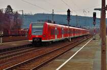 S1 nach Osterburken bei der Ausfahrt aus dem Bahnhof Neckarelz am Sonntag den 31.3.2013
