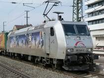 185 540  Kassel Huskies  von TXLogistik steht am 04.04.13 in F�rth(Bayern) Hbf mit einem KLV vor Hp0.