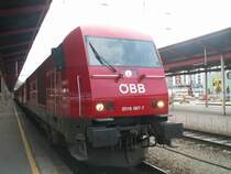 2016 067-7 in Salzburg Hbf, 17.8.2006