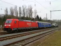 185 281-3 stand am 05.04.13 mit einem Trafo in Hochstadt-Marktzeuln.