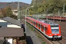 423 362 der S-Bahn M�nchen am 21.10.12 als �berf�hrungsfahrt von Krefeld Oppum nach M�nchen bei der Durchfahrt durch Linz am Rhein.
