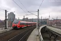 442 330-7  Dessau-Ro�lau  als RE7 (RE 18719) von W�nsdorf-Waldstadt nach Dessau Hbf, bei der Einfahrt in den Berliner Hbf. 05.04.2013