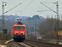 143 932 mit RB 27 von Koblenz nach M�nchengladbach am 03.04.2013 auf der KBS 465 zwischen Linz und Erpel.