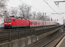 143 601-3 auf der S6 nach K�ln Hansaring in K�ln Messe/Deutz am 03.04.2013