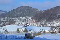 Kr�ftiger Wind und Minustemperaturen machen nicht nur das Warten in Willingen am 10.2.2013 unangenehm, Ersteres hatte auch zur Folge, dass das Weltcup-Skispringen abgesagt werden musste