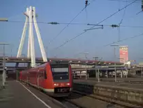 612 119 am 23.10.2011 bei einem Halt in Ludwigshafen/Rh. Hbf.