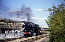 CFL 5519 verl��t mit einem Sonderzug anl��lich des Bahn Jubil�ums
am 7.9.1996 das Depot in Luxembourg.
