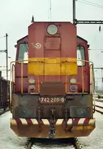 742 286-8 am 08.J�nner 2002 im Bf. Bratislava Ustredna Nakladna Stanica. (Scan vom Fotopositiv)

