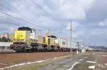 NMBS hld 7869 und 7866 mit Containerzug, aufgenommen 14/03/2013 in Bahnhof Antwerpen-Luchtbal 

