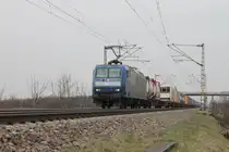 145-CL 203 kam dann auch noch am 27.03.2013 mit einem KLV bei H�gelheim gen S�den vorbei.