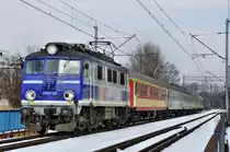 EP07 211 mit TLK54104 aus Olsztyn Glowny nach Bielsko Biala Glowna. In Katowice Piotrowice (02.04.2013).
