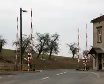 Schon seit Jahren findet sich diese Sicherungstechnik am B� in Miltitz-Roitzschen im Triebischtal  01.04.2013  17:38 Uhr.