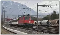RE3830 Chur - St.Gallen mit Re 4/4 II 11211 bei Zizers. (08.04.2013)