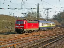 181 205 am 14.4.2013 mit einem Ausstellungszug der SNCF auf dem weg nach D�sseldorf am Saardamm in Saarbr�cken.