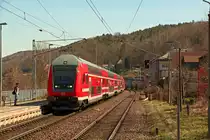 Am 15.04.13 erreicht eine S1 nach Mei�en den Hp K�nigstein (S�chs. Schweiz).