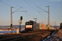ES 64 F4 - 032 (91 80 6189 932-7 D-DISPO) mit Containerzug am 02.03.2013 bei P�lling