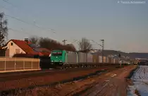 185 619 (91 80 6185 619-4 D-RBSAF) mit zweitem Leer-Teil des Tchibo-Containerzuges am 02.03.2013 bei P�lling