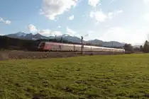 Railjet als Korridorzug von Kufstein nach Salzburg am 13.04.2013 bei �bersee