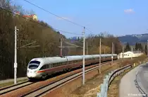 DB ICE-T Tz 1112   Freie und Hansestadt Hamburg   als ICE 23 Dortmund - Wien, KBS 150 Passau - Wien, Passauer Bahn, fotografiert unterhalb Schlo� Neuburg am Inn zwischen Wernstein und Sch�rding am 16.03.2013