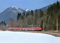 111 026 mit einer RB am 04.04.2013 bei Klais.