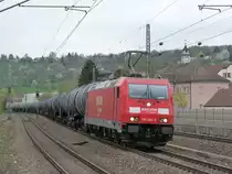 185 287 von DB Railion f�hrt 19.04.13 mit einem Kesselzug aus Richtung Stuttgart nach Ulm! Eingefangen in Altbach. Gr��e an den TF!