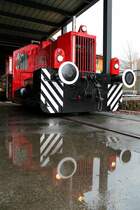 Dm 80.1 in Lieboch am 22.04.2013 . Nach einem kurzen aber hftigen regenfall hat sich diese Wasserlache fr ein Foto geradezu angeboten