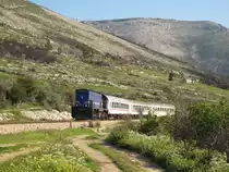 2044 030 am 16. April 2013 mit DGEG-Sonderzug bei Sadine. 