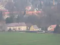 Blick auf die Strecke Kamenz - Pulsnitz - Dresden, die gerade  von einem Desirio der S�chsischen St�dtebahn befahren wird. Tamron 70 - 300 + Kenko Konverter 1,4. leider sehr diesig. 25.04.2013 12:39 Uhr  Ablehnung ? Geoposition = Standort Fotograf.