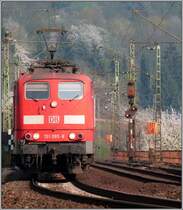 Ein �lteres Sch�tzchen ,diese 151 085-8 ,ein richtiges Kraftpaket der Bahn,hier unterwegs und frontal vor die Linse gefahren in Erpel am Rhein auf der rechten Rheinstrecke im April 2013.