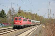 115 205-7 + 110 409-0 und 3 IC-Wagen als PbZ 2451 bei der Durchfahrt durch Diepholz am 24.04.2013.