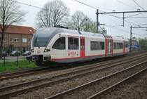 Stadler-Triebzug von Veolia f�hrt als  stoptrein  zur Endstation Maastricht-Randwijck am 26. April 2013.