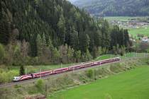 1116 249 als RJ657 bei Kindberg am 27.04.2013