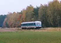 RB nach Gunzenhausen am 17.10.97 an der Wasserscheide zwischen Main und Donau westlich von Langlau.
