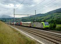 Re 485 008 mit einer Rola am 03.09.2009 bei Reichenbach.