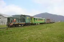 21.4.2013: Sonderzug der Waldbahn Vyhoda bei einem Fotohalt