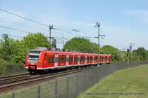 RB33 in Richtung Aachen Hbf f�hrt am 5. Mai 2013 um 15:40 Uhr durch Duisburg Hochfeld