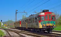 S� 813-037 f�hrt durch Maribor-Tabor Richtung Maribor Hauptbahnhof. /25.4.2013