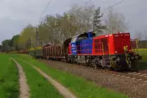 HLG MaK 1000BB mit Holzzug am 06.05.2013 bei Frohnlach gen Lichtenfels. 