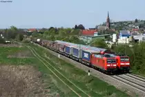 Treffen zweier Z�ge an der Fotostelle bei Teningen. 185 008-0 trifft mit einem KLV Richtung S�den auf 146 116-9  Baden-W�rttemberg erfahren  mit RE 26506 (Basel Bad Bf-Offenburg). Aufgenommen am 25.04.2013. Das Bild war so nicht geplant und ist ein absoluter Gl�cksschuss.